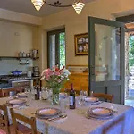 Poggio 6, Emma Villa Baschi