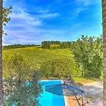 Poggio 6, Emma Villa *