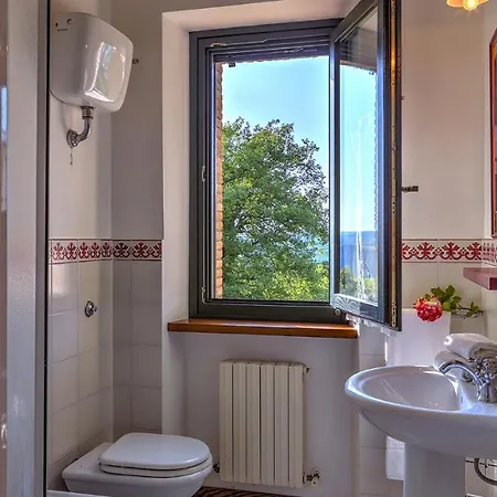 Villa Poggio 6, Emma