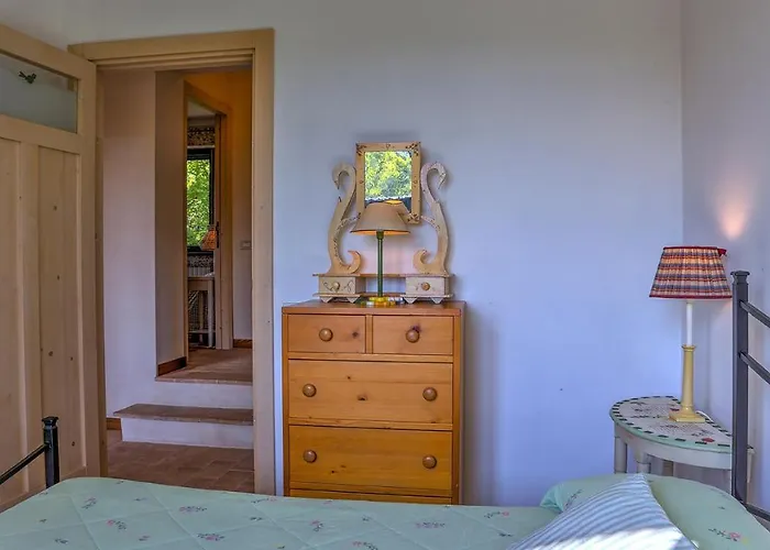 Poggio 6, Emma Villa Baschi