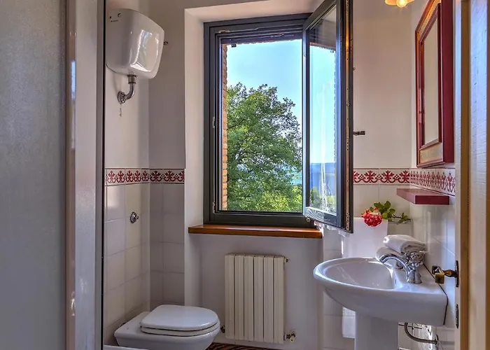 Villa Poggio 6, Emma